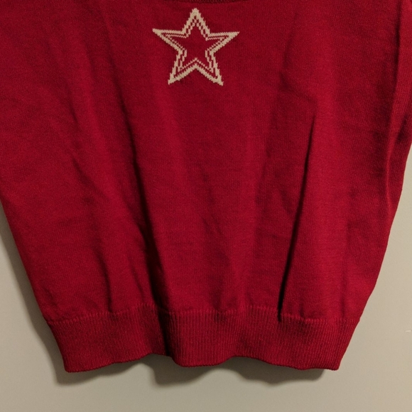 St. John Red Sleeveless Top with Star Detail - Picture 4 of 6
